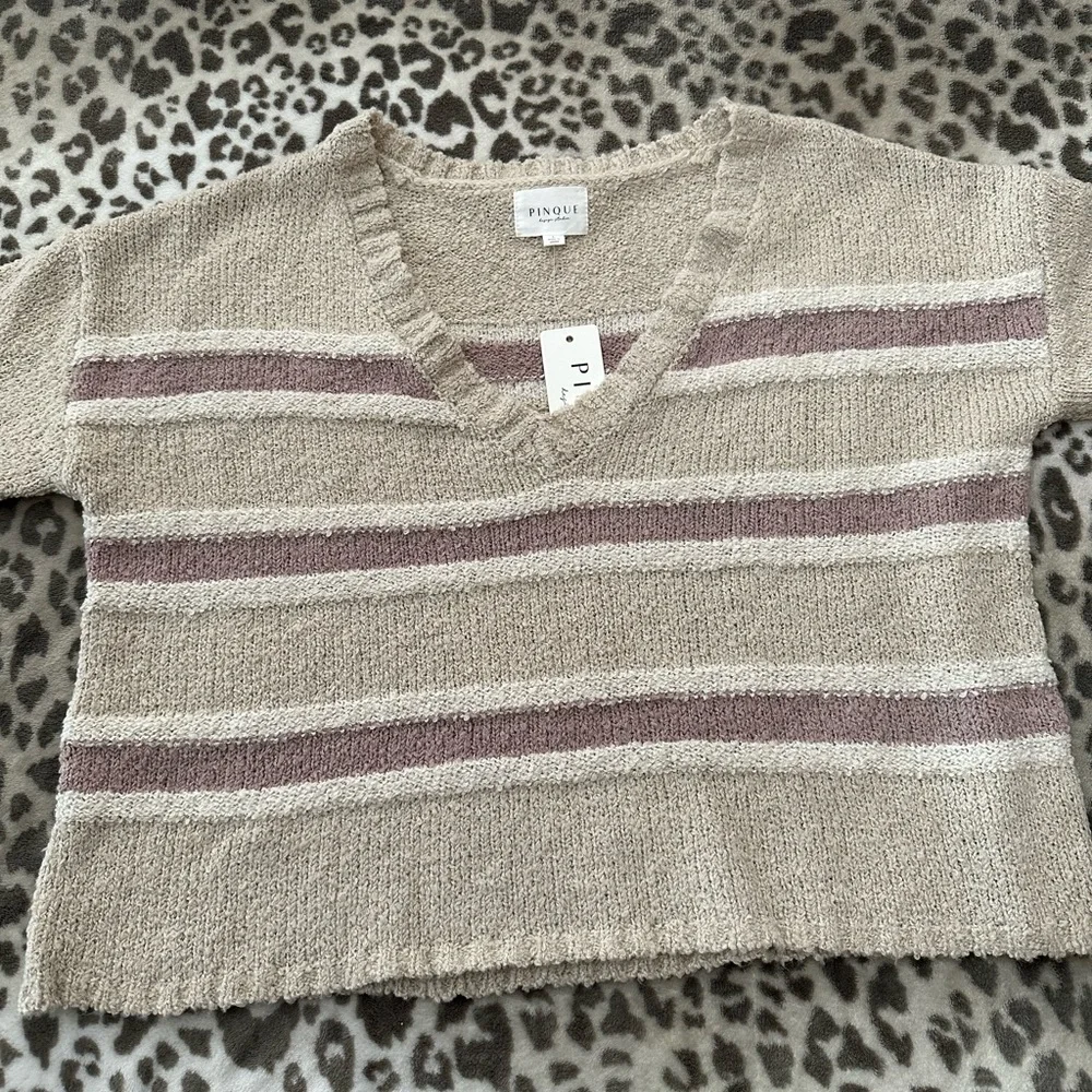 PINQUE nwt sweater